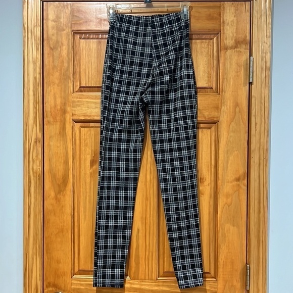 Windsor Black and White Check Pull On Pants - Picture 3 of 5